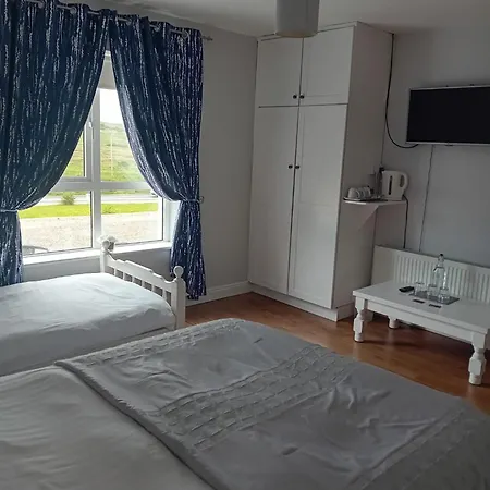 An Charraig Ban On The Wild Atlantic Way F94wt02 3*