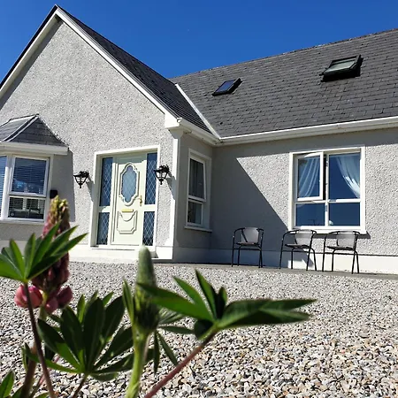 An Charraig Ban On The Wild Atlantic Way F94wt02 3*