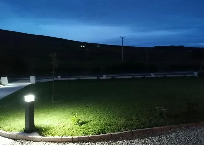 An Charraig Ban On The Wild Atlantic Way F94wt02 B&B