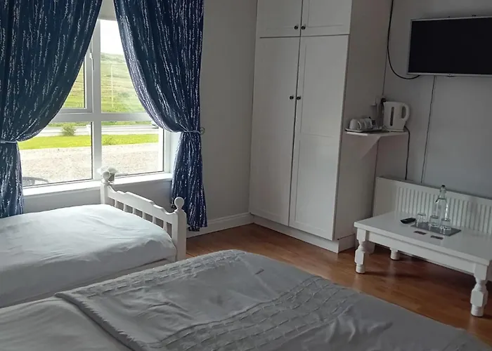 An Charraig Ban On The Wild Atlantic Way F94wt02 3*