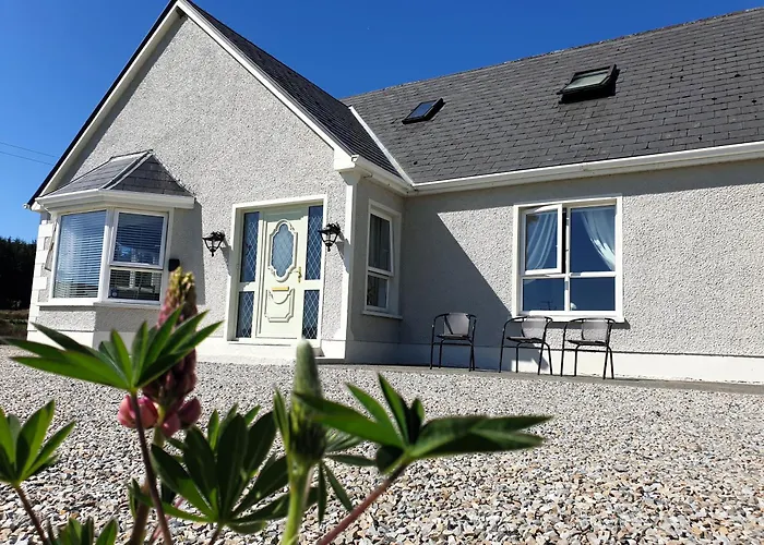 An Charraig Ban On The Wild Atlantic Way F94wt02 3*